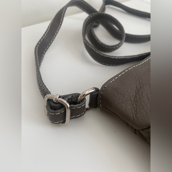 Genuine Leather Crossbody Bag - Made In Italy 🇮🇹 - Picture 5 of 8